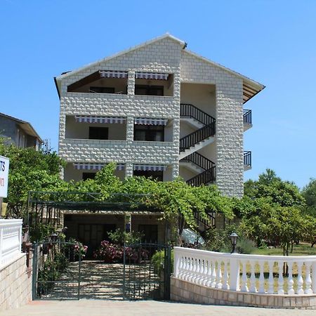 Apartments Sveti Anton Orebić Exteriör bild